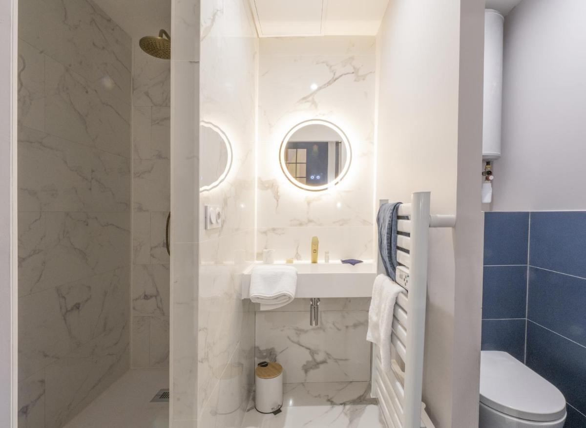 Wisteria Villa - Housity