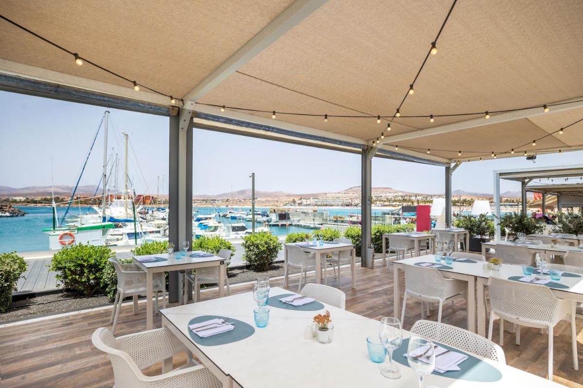 Un restaurante o sitio para comer en Barceló Fuerteventura Mar
