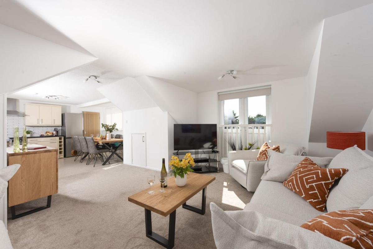 Bridge Apartment - Housity