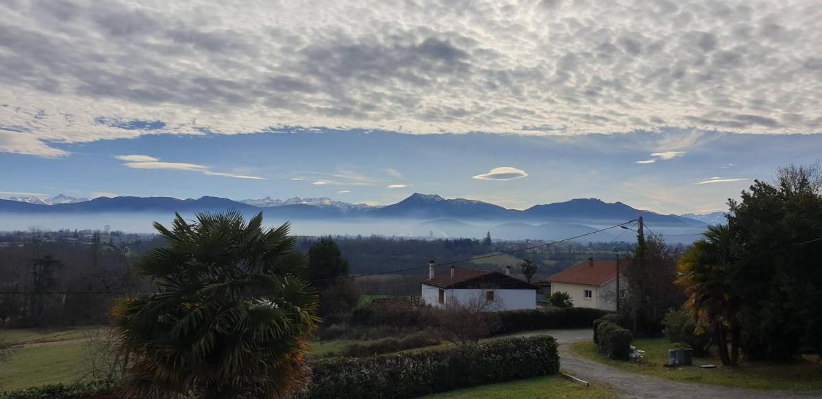 Pyrenees View Gites - Vues Fantastique & Parking Gratuit Sur Place - Housity
