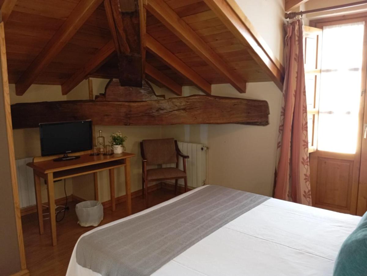 Hotel San Roque - Housity