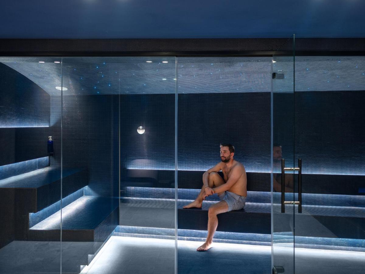 Clients de l'établissement Bleu Hôtel & Spa