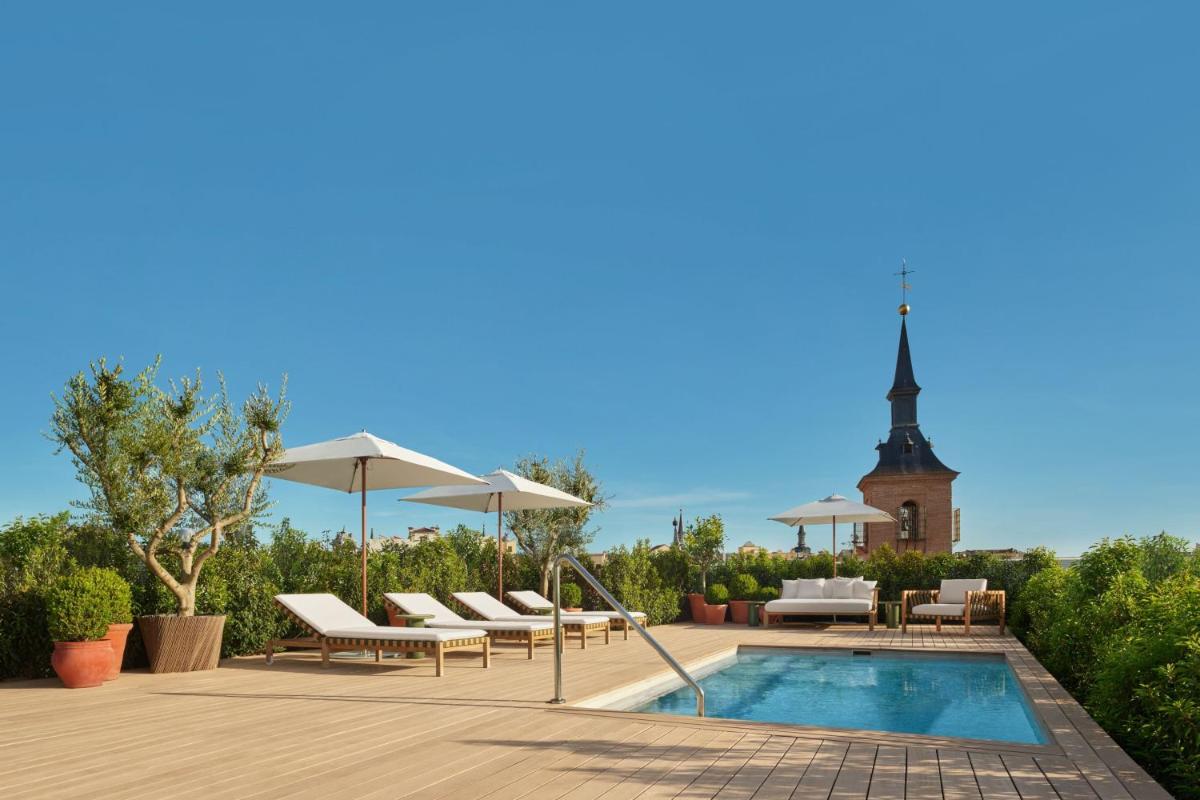 Piscina en o cerca de The Madrid EDITION