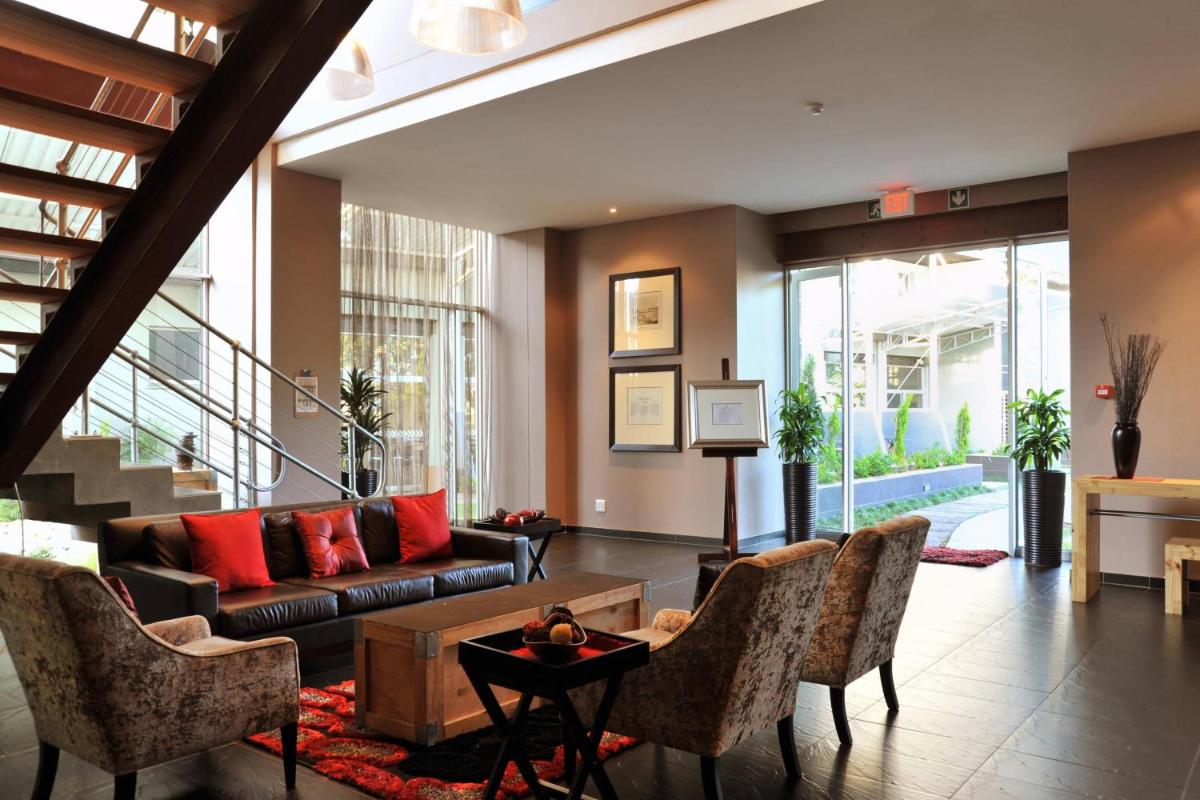 Protea Hotel by Marriott O R Tambo Airport - Housity