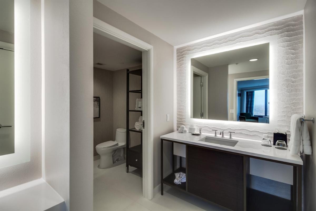 The Westin New Orleans - Housity