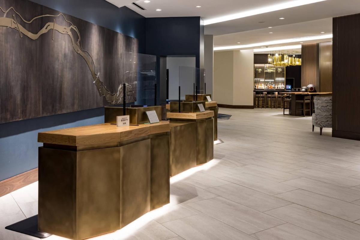 Richmond Marriott - Housity