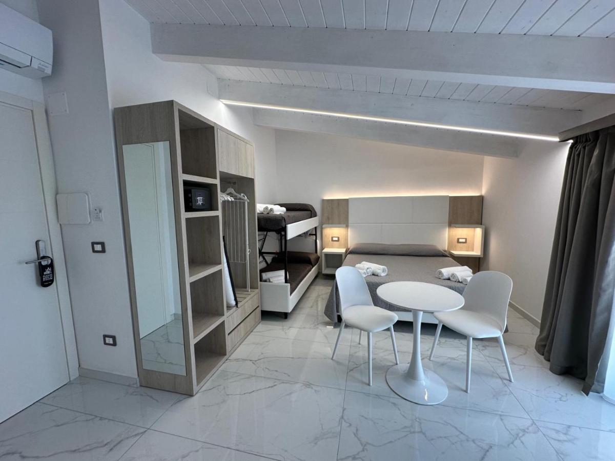 Sea Garden City - Housity