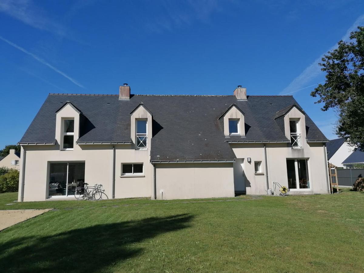 Laukiamas - Housity
