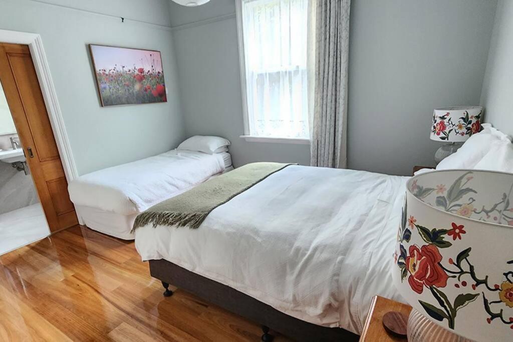 Suitetrails - Luxury new 3 bedroom house in central city 5 star