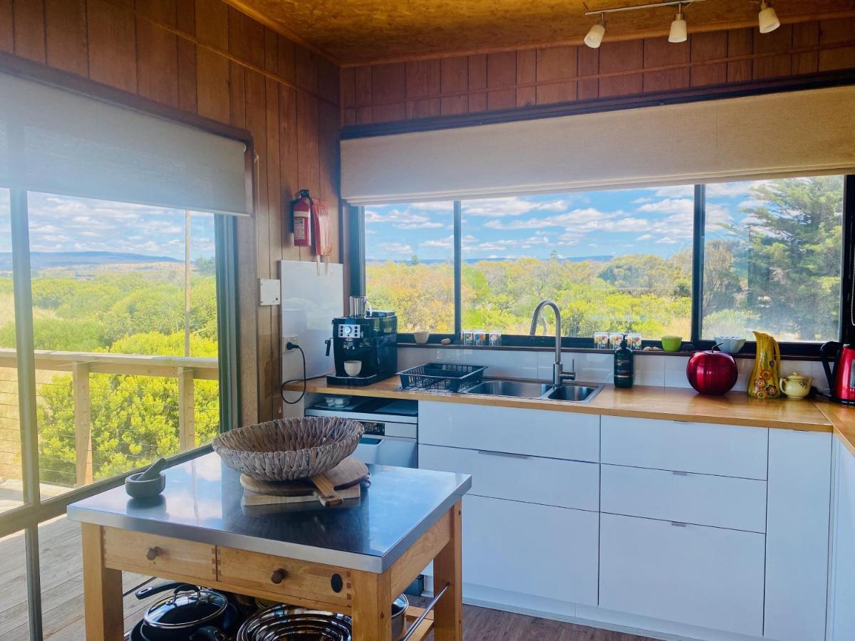 IdleWild - Secluded Absolute Beachfront Escape - Housity