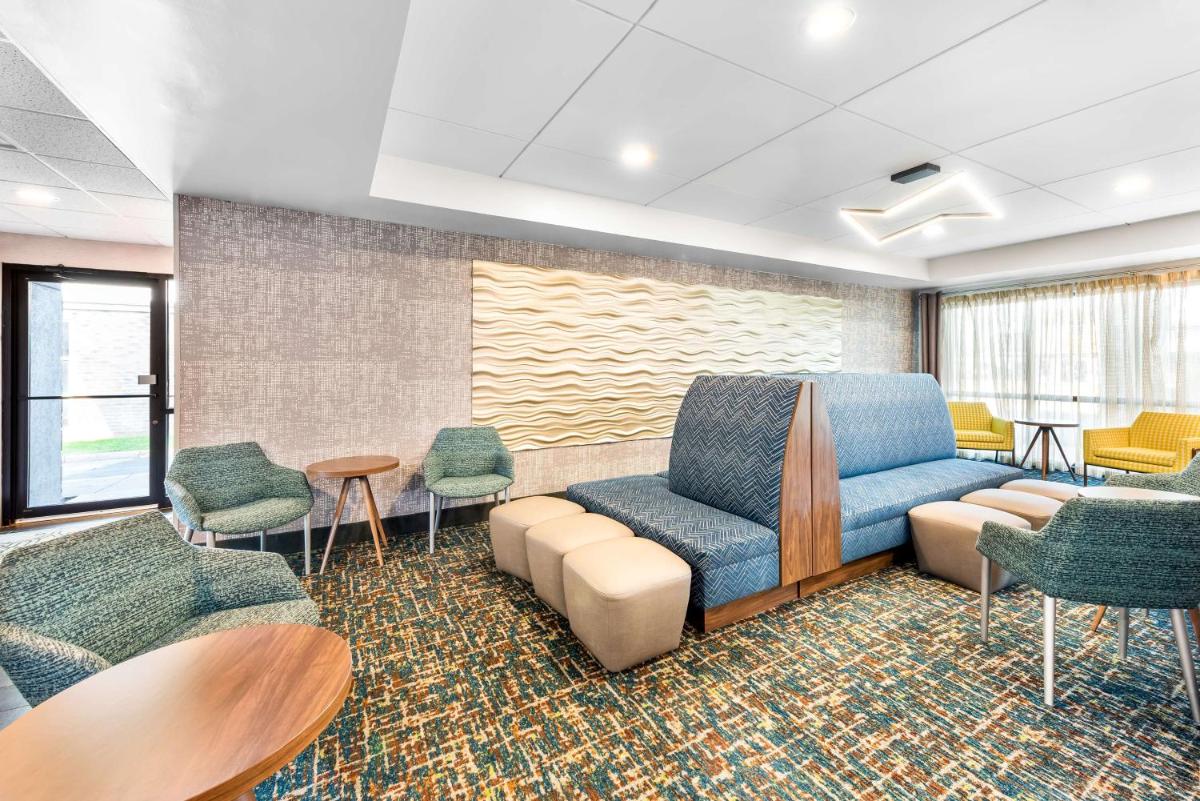 Hampton Inn Dayton/Huber Heights - Housity