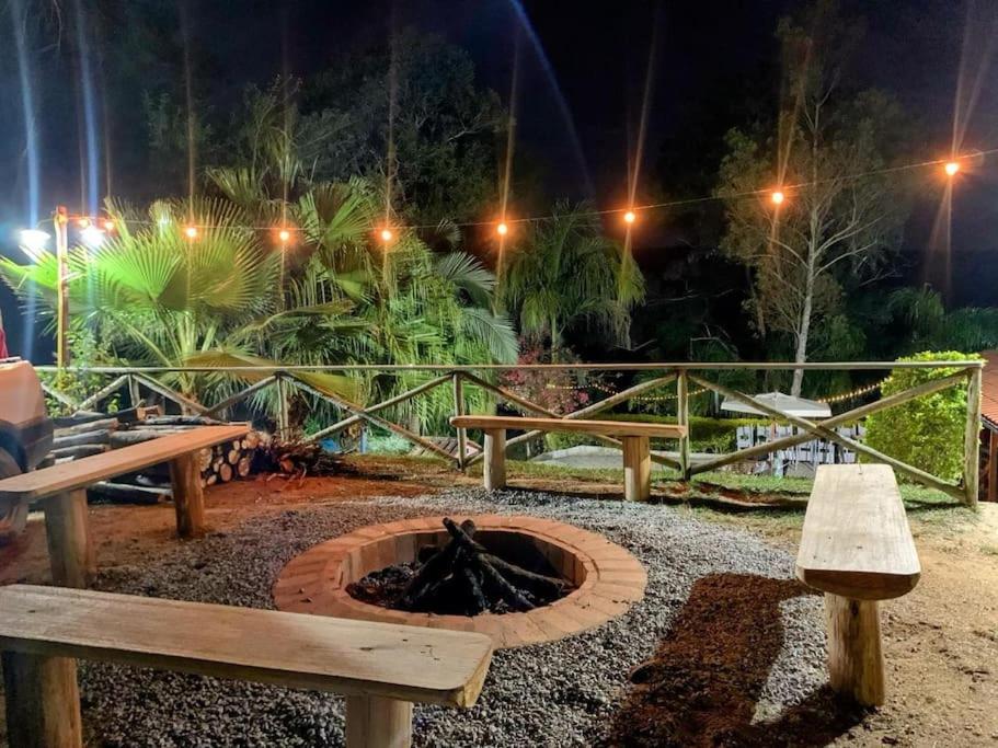 Casa de campo Domeni rustica e próximo a cidade de Juiz de Fora MG - Housity