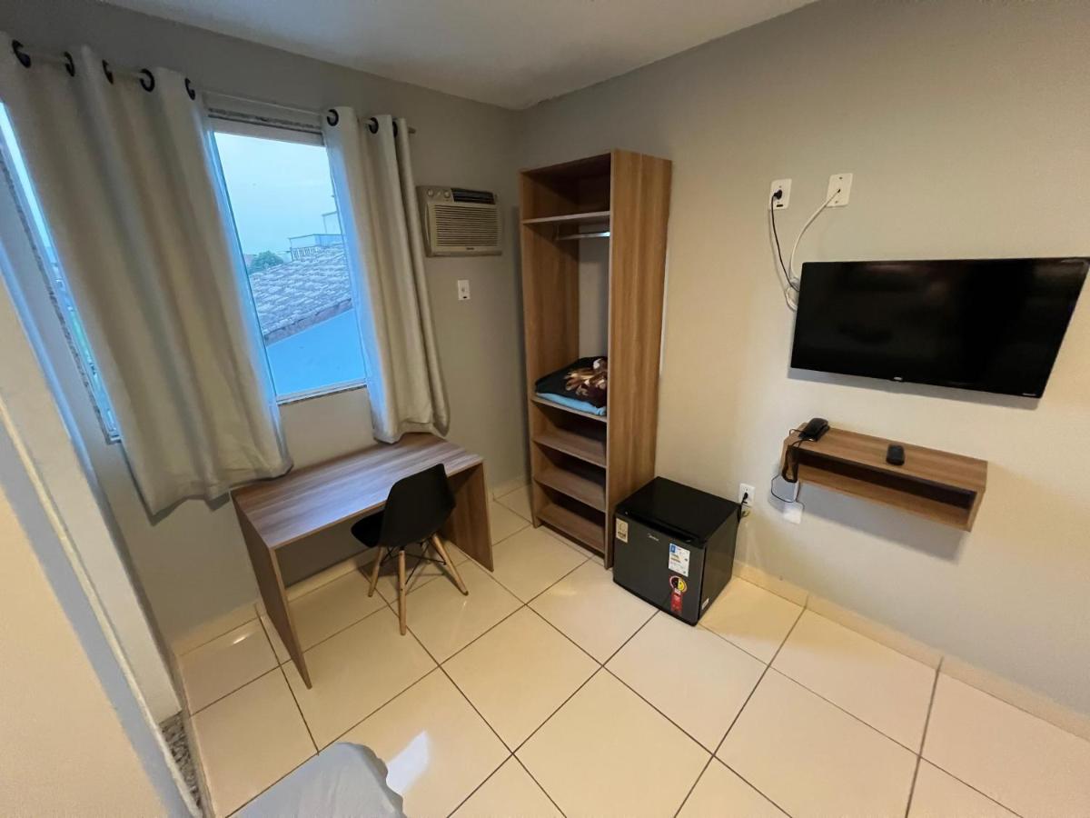 DLUX Hotel - Housity