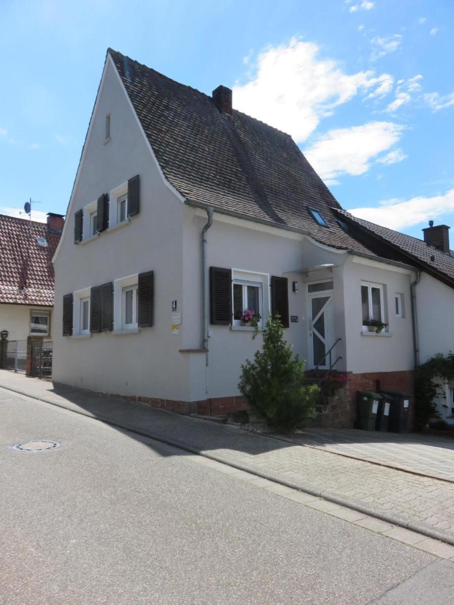 Ferienhaus in Annweiler am Trifels - Housity