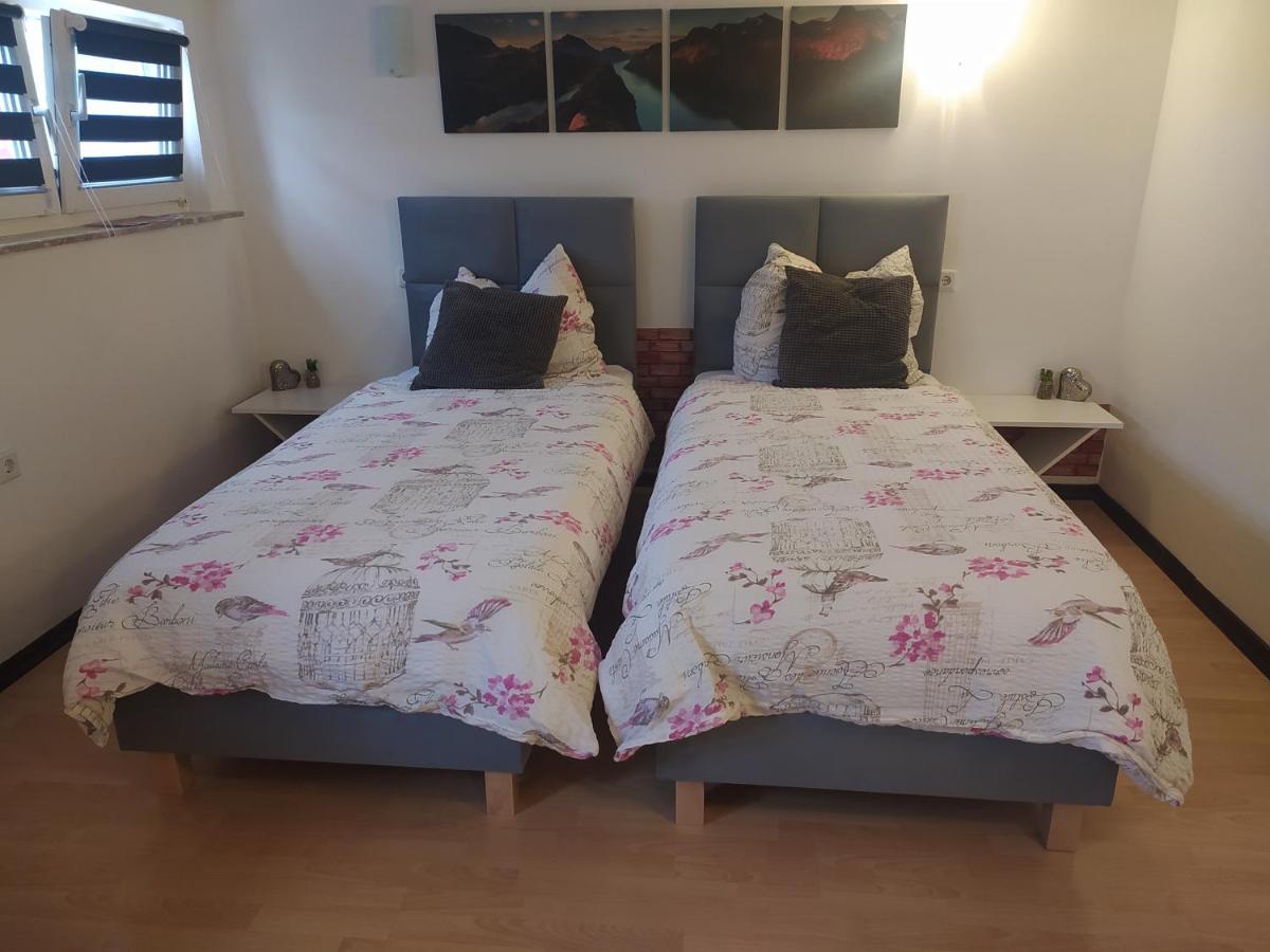 Ferienwohnung - Housity