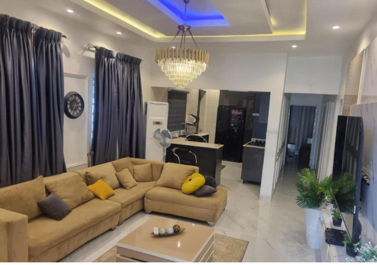 Shagari Estate Prestige 3-Bedroom Apartments. - Hizvo