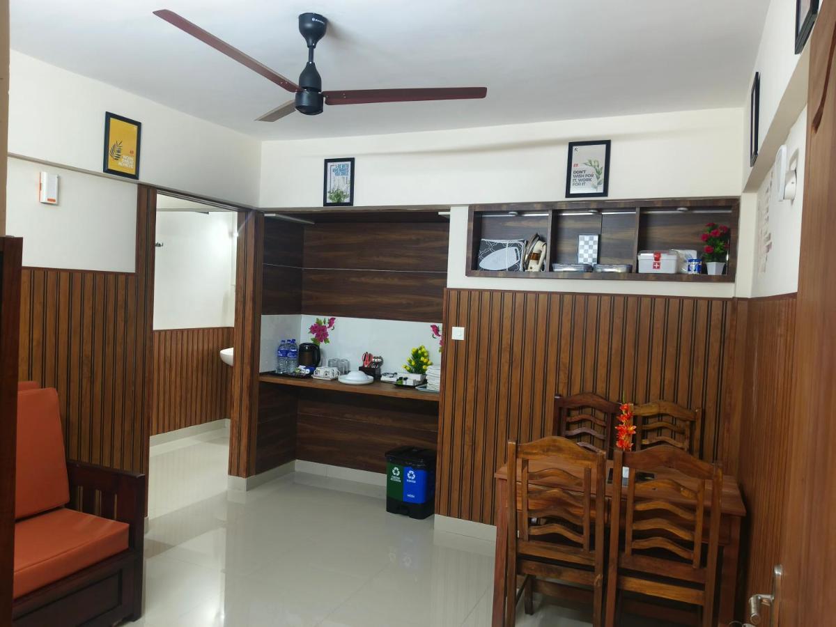 Sancta Maria Airport Hotel - Housity