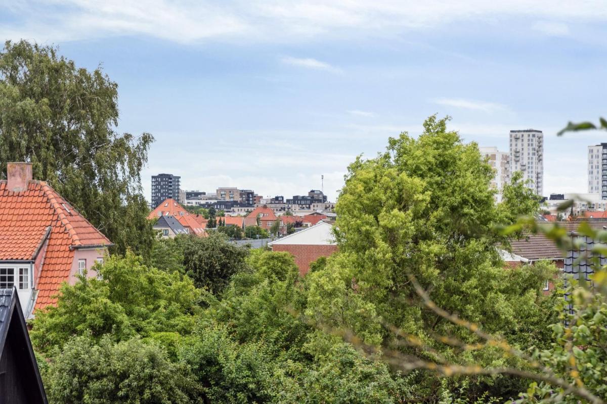 NICE TOPFLOOR STUDIO APARTMENT - Housity