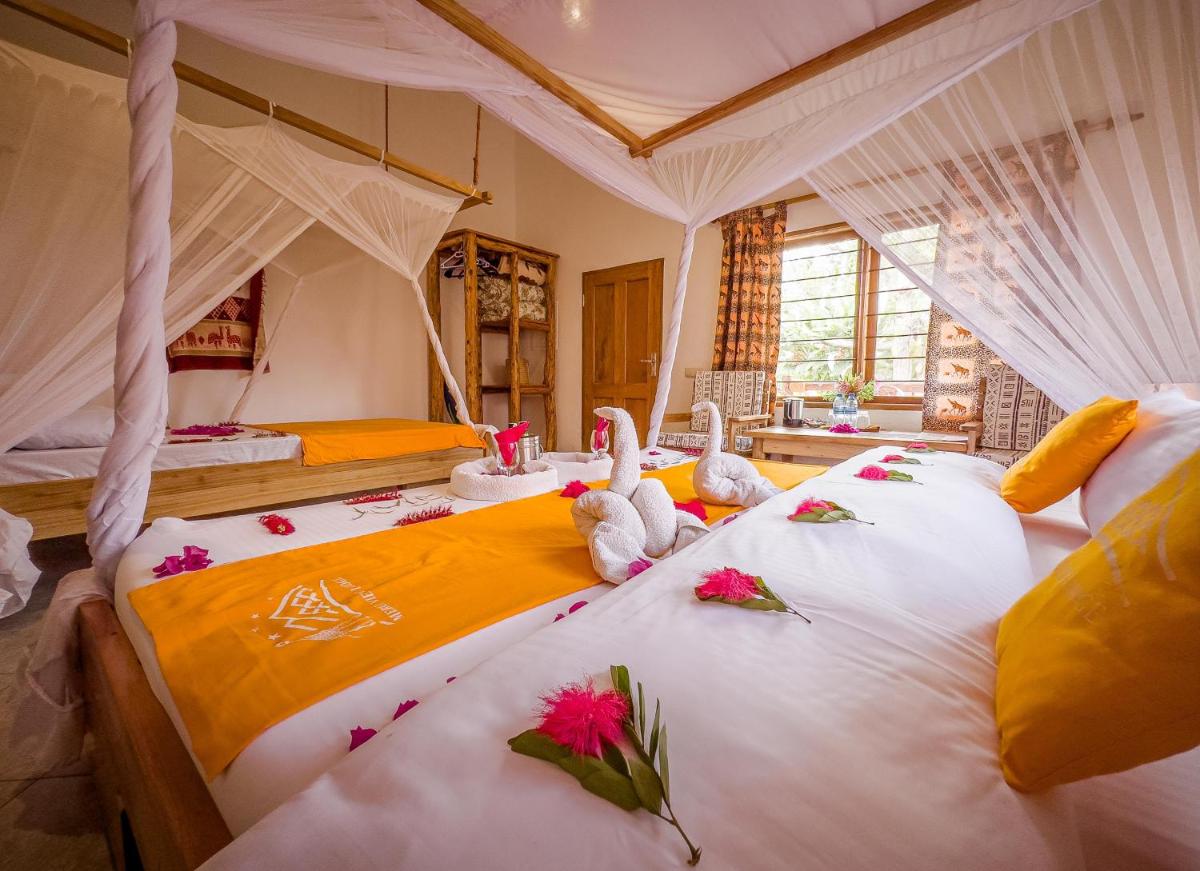 Meru View Lodge - Housity