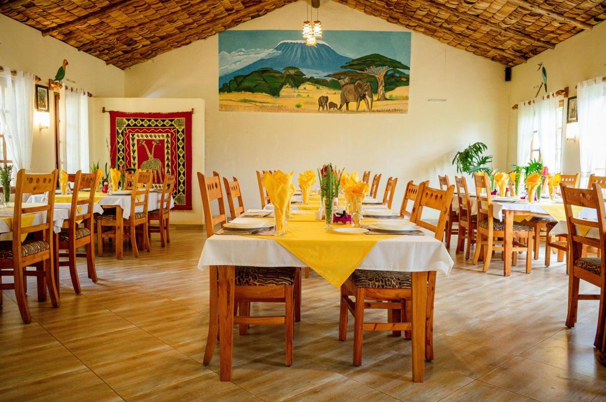 Meru View Lodge - Housity