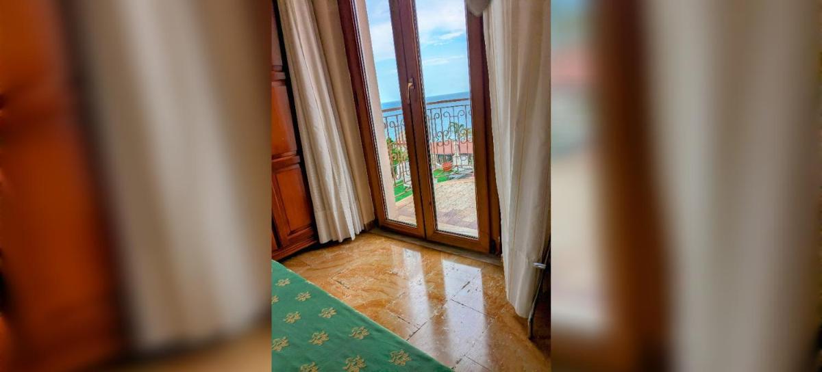 PARADISO Hotel Ristorante - Housity