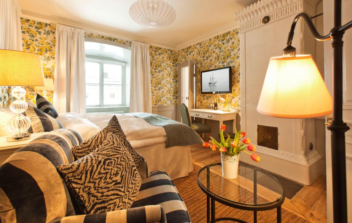 Rosersbergs Slottshotell - Housity