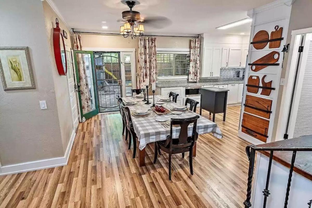 1930s Queen Anne Historic Downtown Retreat - Housity