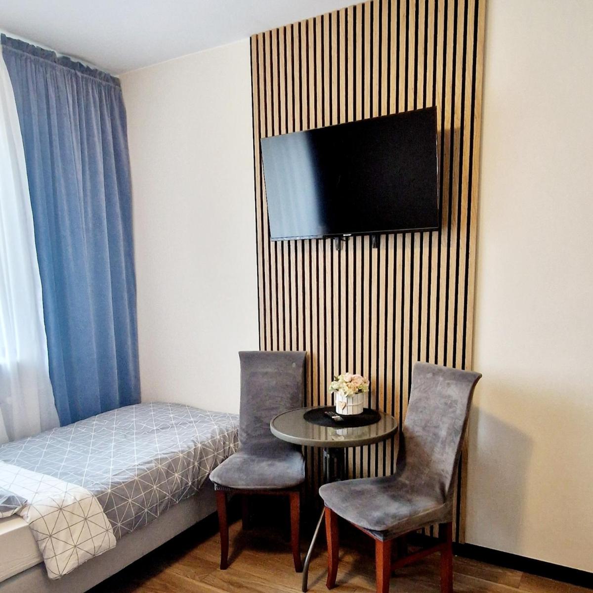 Pokoje Hotelowe Gościniec - Housity