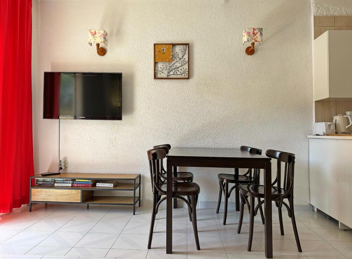 Apartments In Los Cristianos, Tenerife, Canary Islands - Housity