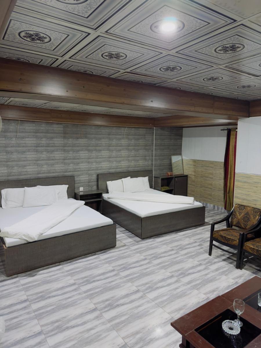 But Hotel & Tourist Inn - Housity
