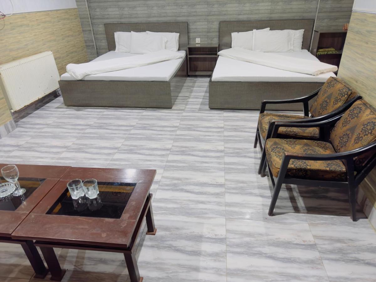 But Hotel & Tourist Inn - Housity