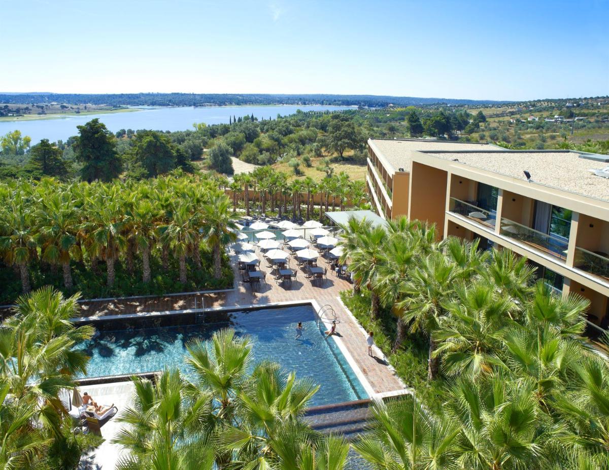 A piscina em ou perto de AP Lago Montargil - Conference & SPA