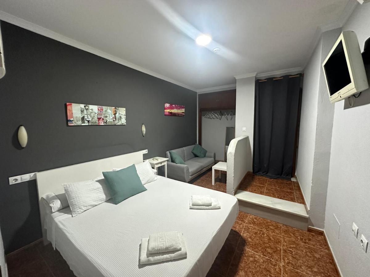 Apartamentos & Rooms JP - Housity