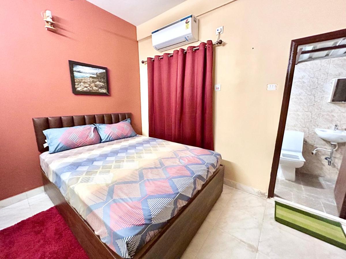 Cozy 2BHK Apt near Ruby Hospital & EM Bypass - Hizvo