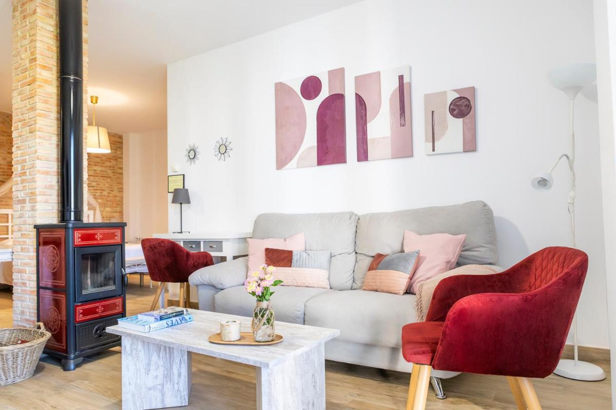 Apartamentos rurales Posada de Monfragüe con jacuzzi - Housity