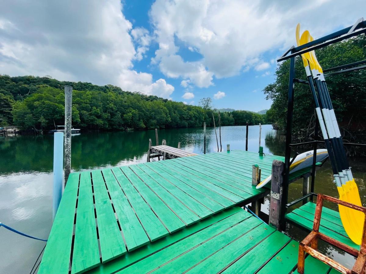 Markhouse Bungalow Ko Kut - Housity