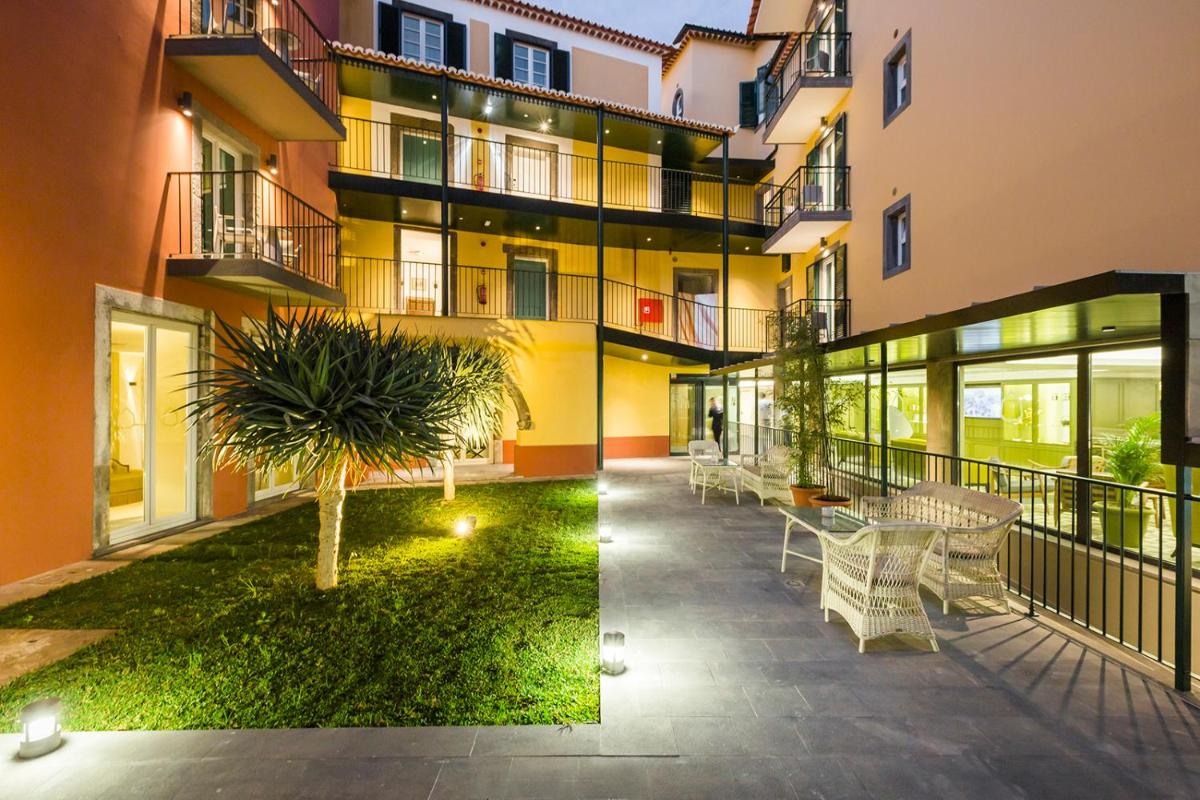 O edifício onde o hotel está situado