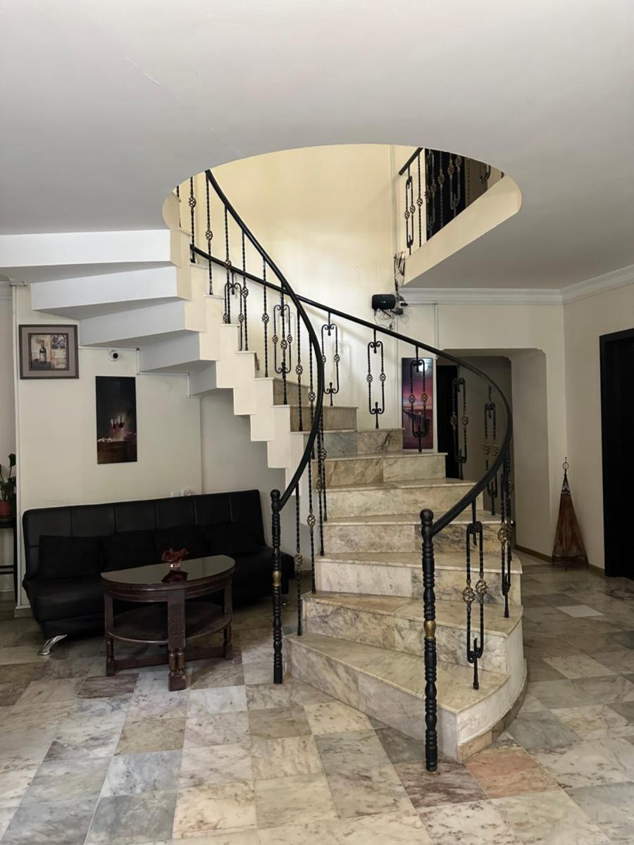 hotel grand - Housity