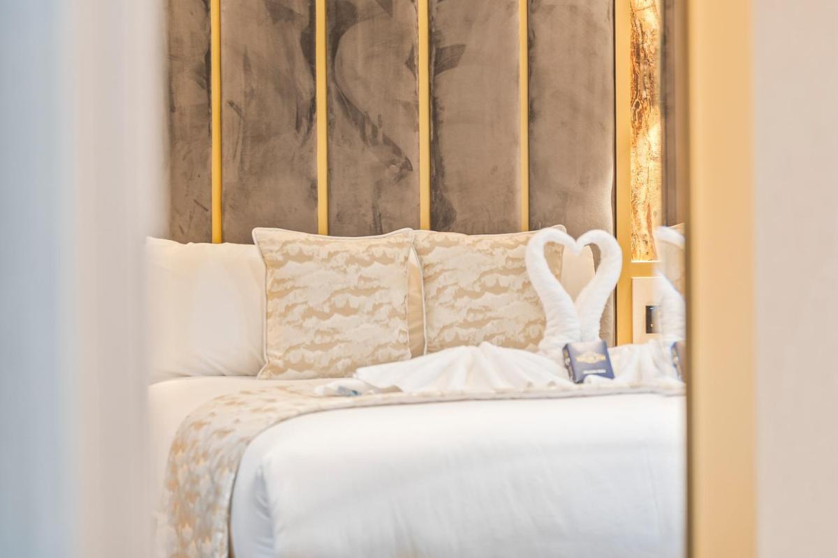 Hotel Holloway - Housity