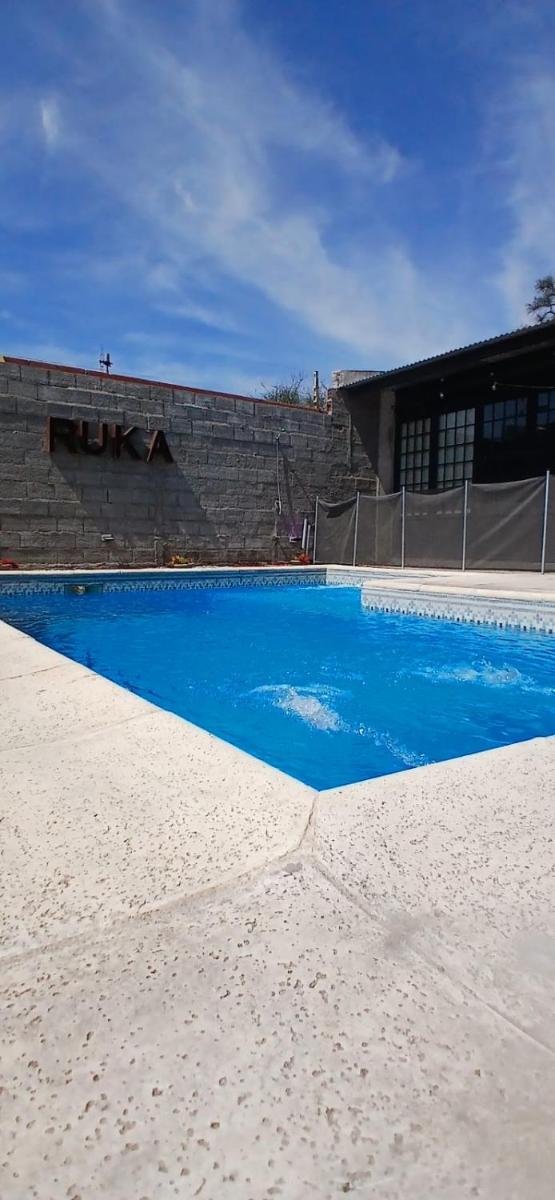 Ruka Baradero - Housity