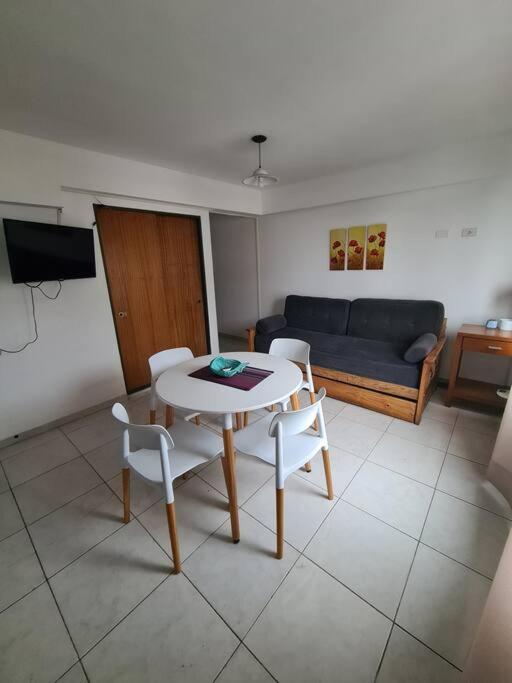 Apartamento céntrico con vista del lago - Housity