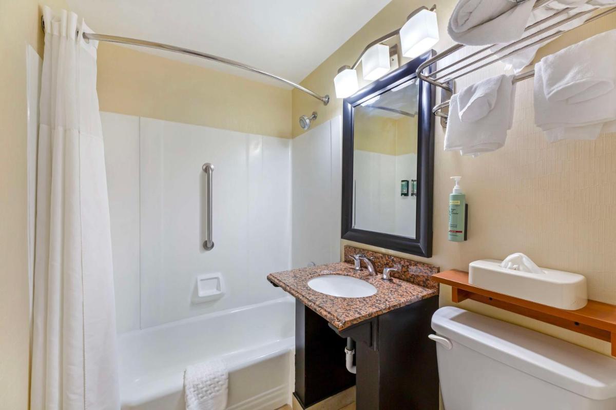 Best Western Inn at the Rochester Airport - Housity