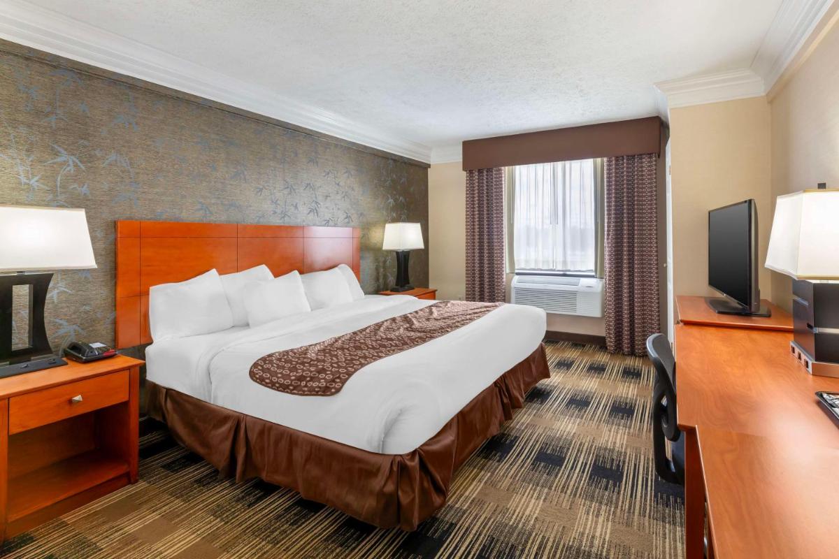Best Western Inn at the Rochester Airport - Housity