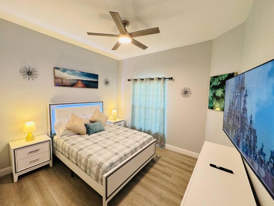 Luxurious & Epic Condo in heart of Orlando - Housity