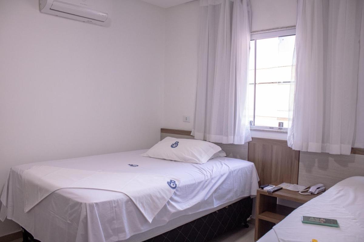 Bara's Hotel - Housity