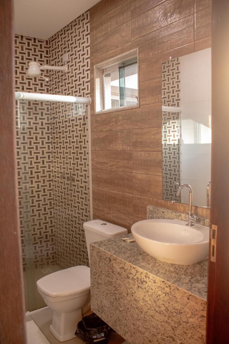 Bara's Hotel - Housity