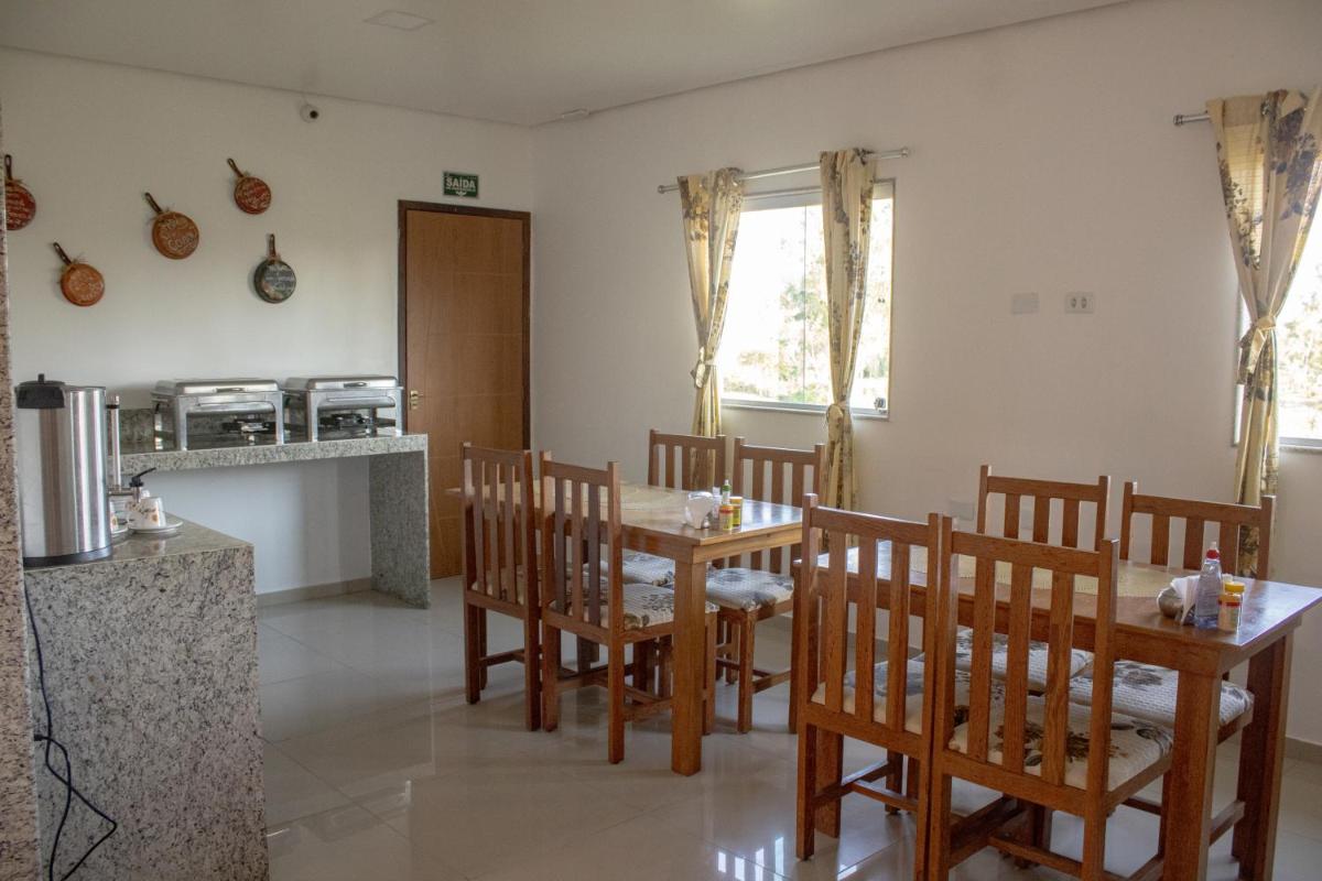 Bara's Hotel - Housity