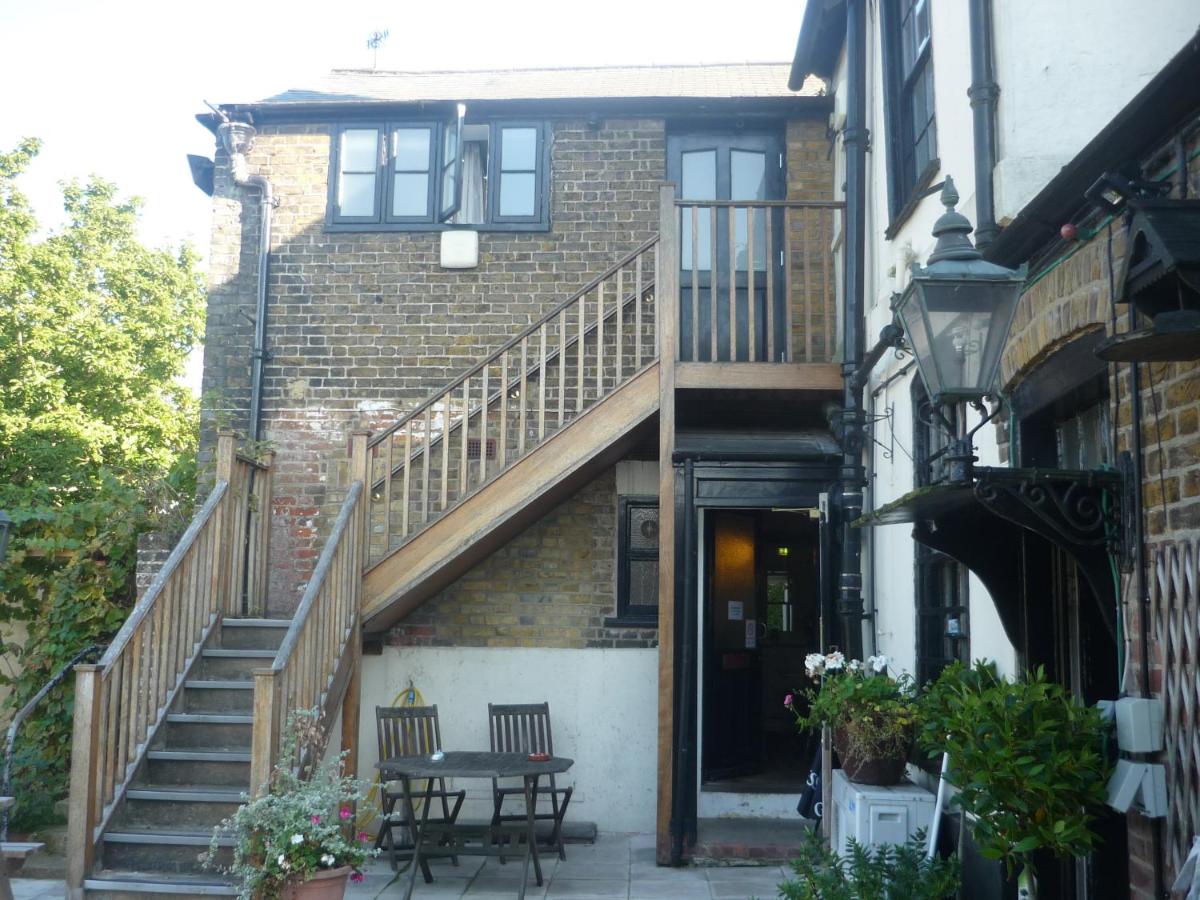 The Darnley Arms - Housity