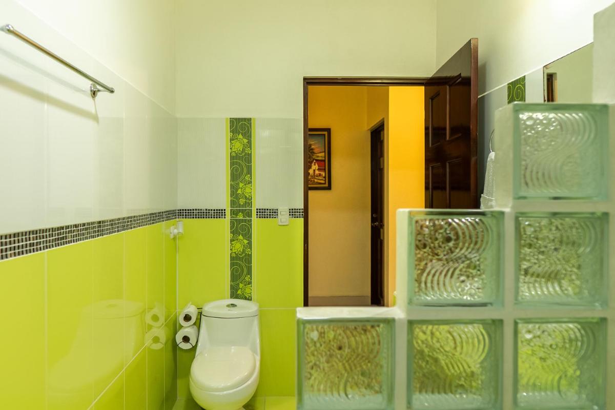 Yellow House - Housity