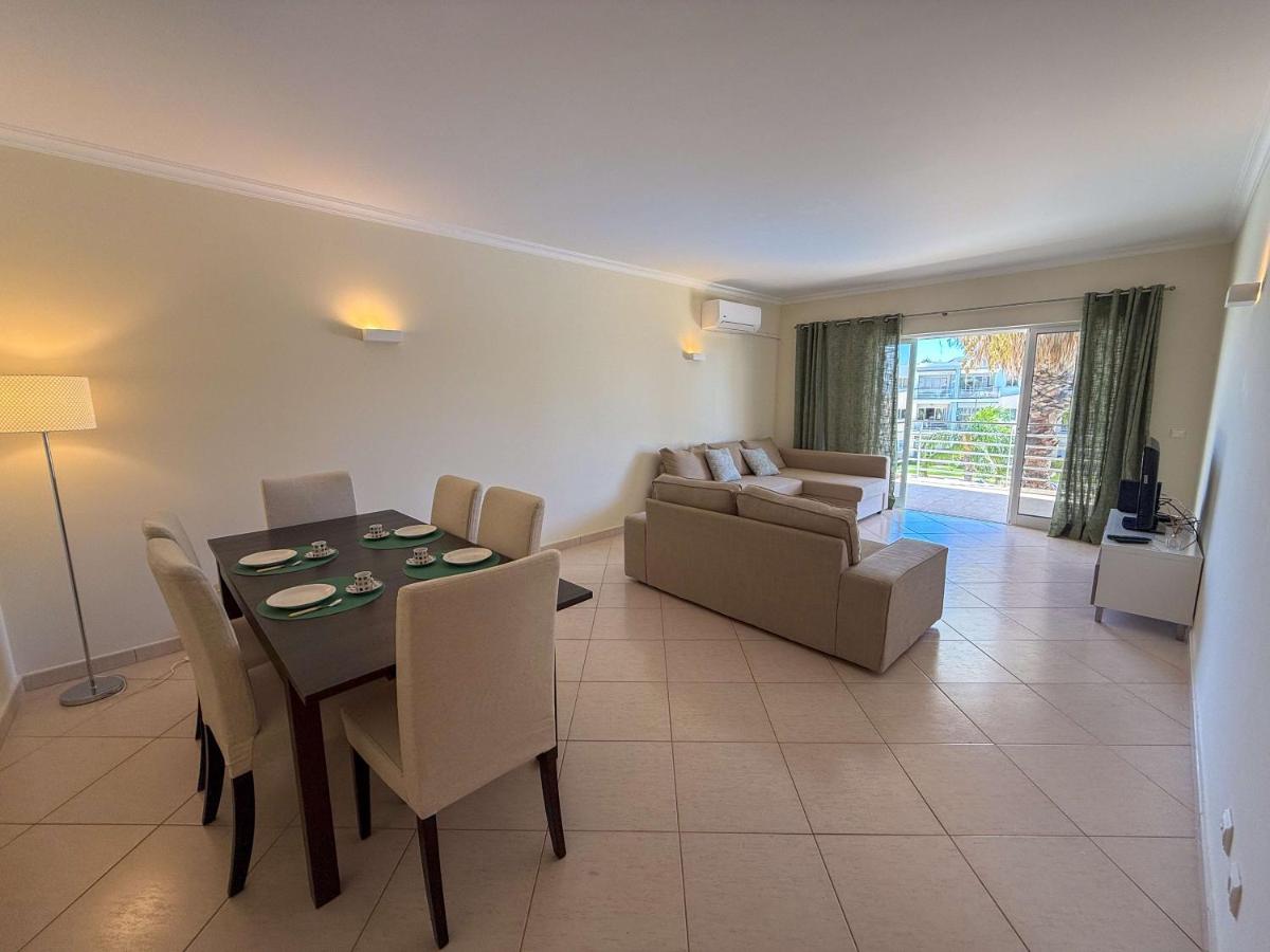 Portugal Rentals Vila da Praia Apartments - Housity